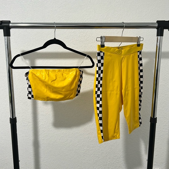 Matching set - Picture 1 of 8